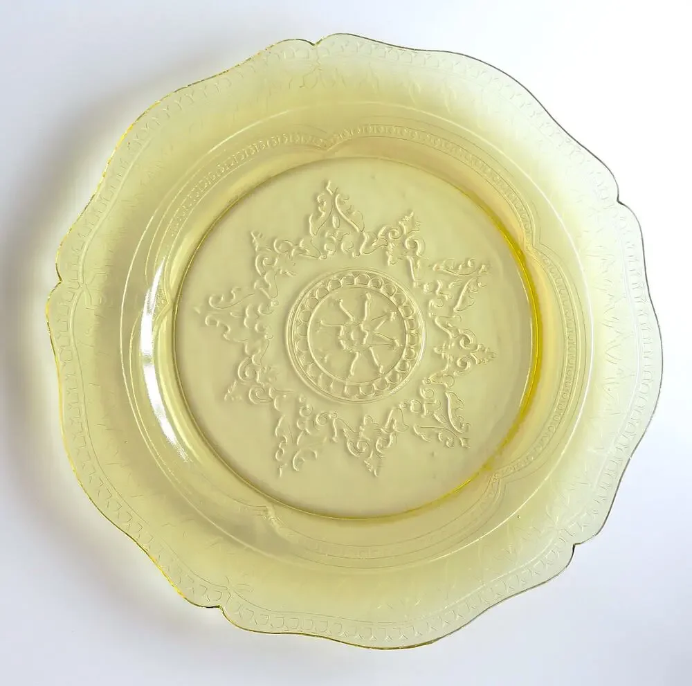 Vintage Federal Patrician Spoke Depression Glass Amber Yellow Dinner Plate 11